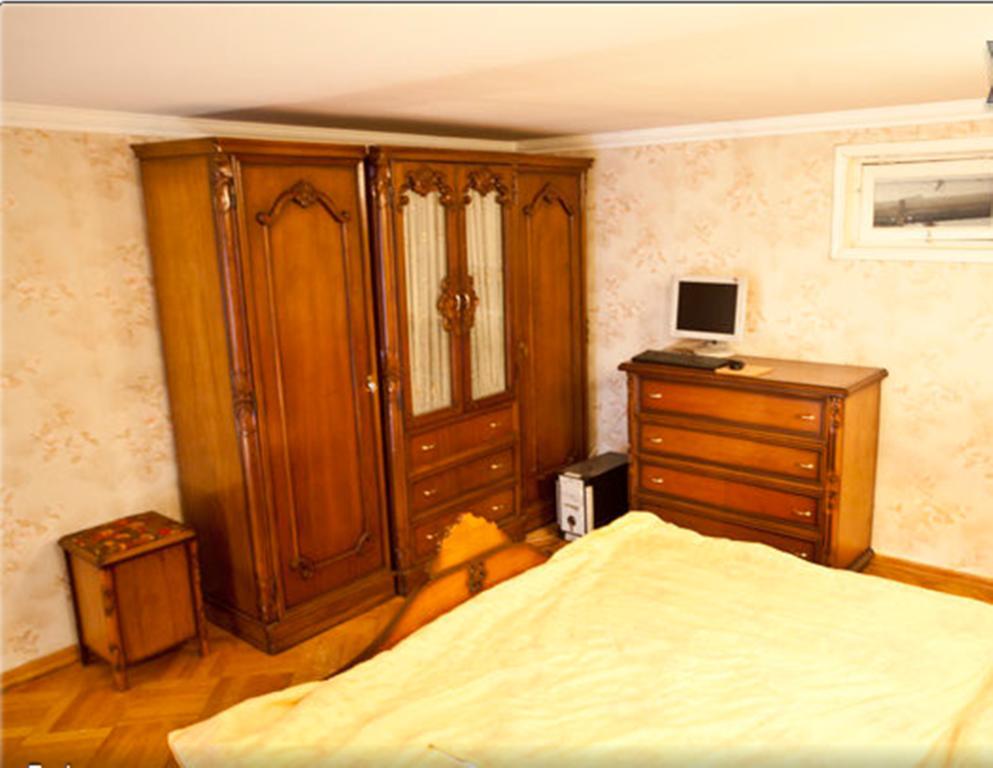 Evrika Apartments On Rustaveli Avenue Tbilisi Room photo